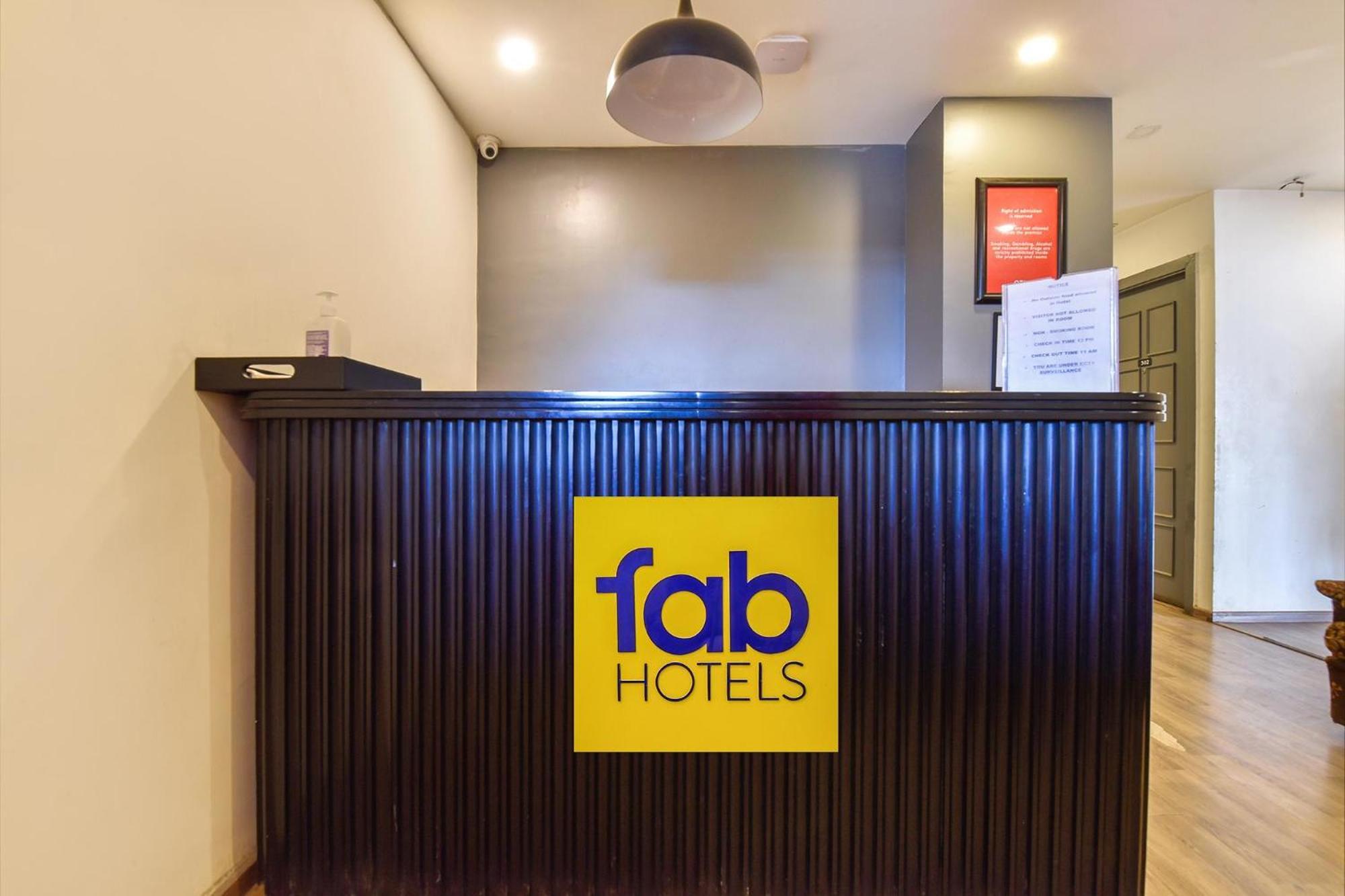 Fabhotel Ny Townhouse Ahmedabad Buitenkant foto