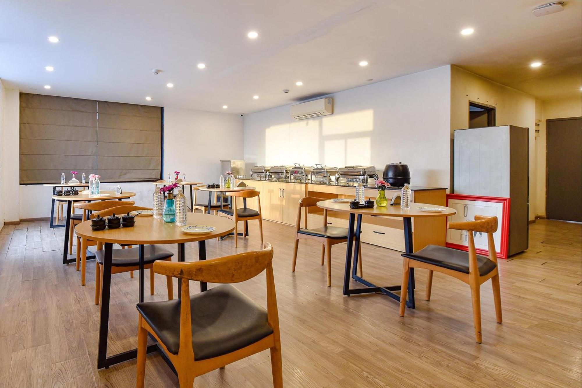 Fabhotel Ny Townhouse Ahmedabad Buitenkant foto